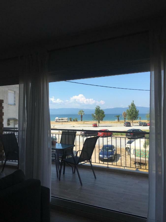 Sunrise View Apartment Ofrinion Ngoại thất bức ảnh