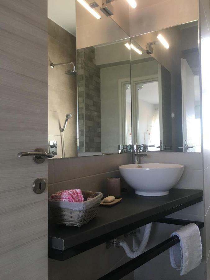 Sunrise View Apartment Ofrinion Ngoại thất bức ảnh