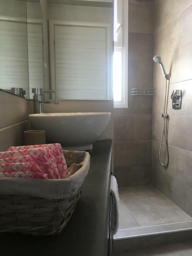 Sunrise View Apartment Ofrinion Ngoại thất bức ảnh